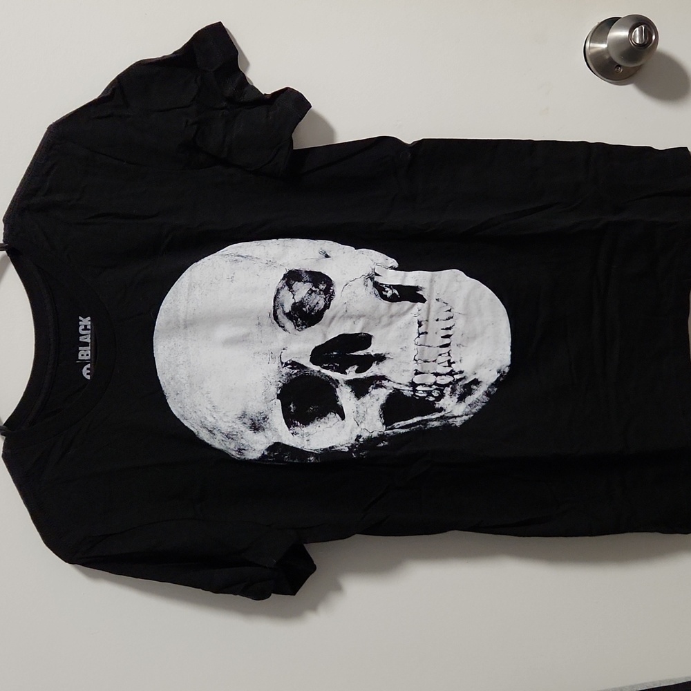 Skull Tee